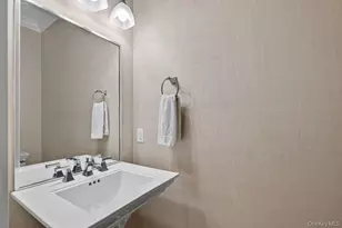 23 Honeysuckle Ln, Rye Brook, NY 10573 - Photo 9