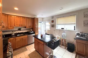36 Earle Pl, New Rochelle, NY 10801 - Photo 11