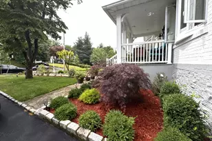 36 Earle Pl, New Rochelle, NY 10801 - Photo 27