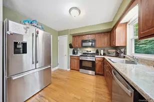 13 Brewster Dr, Middletown, NY 10940 - Photo 13