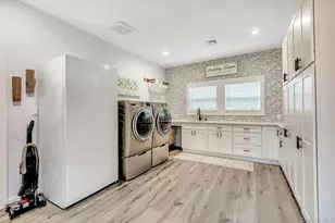 30 Island Blvd, Bohemia, NY 11716 - Photo 19