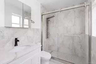 69-39 Elizabeth Ave, Far Rockaway, NY 11692 - Photo 11