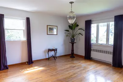 127 Suffolk Avenue, West Babylon, NY 11704 - Photo 13