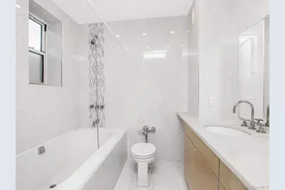 6535 Broadway #2E, Bronx, NY 10471 - Photo 9