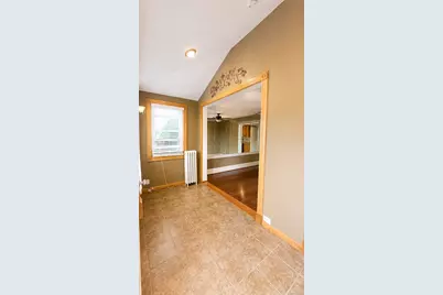 42 Whitney Avenue, Syosset, NY 11791 - Photo 11
