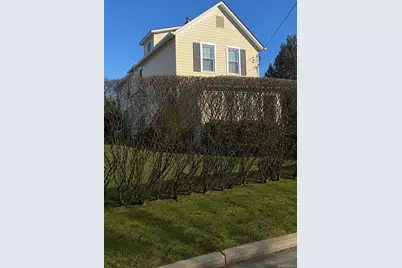42 Whitney Avenue, Syosset, NY 11791 - Photo 5