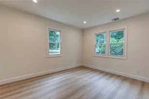 52 Summit Dr, Smithtown, NY 11787 - Photo 7