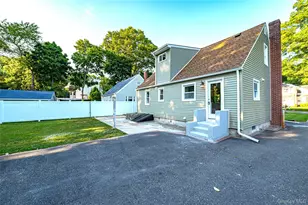 52 Summit Dr, Smithtown, NY 11787 - Photo 19