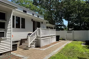 8 Woodbury Rd, Farmingville, NY 11738 - Photo 5