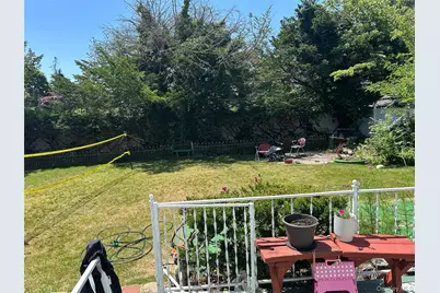 92 Melvin Avenue, West Hempstead, NY 11552 - Photo 21