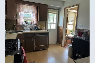 92 Melvin Avenue, West Hempstead, NY 11552 - Photo 11