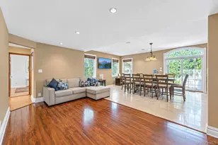 43 North Dr, Westbury, NY 11590 - Photo 17