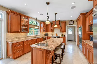 43 North Drive, Westbury, NY 11590 - Photo 13