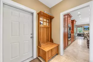 43 North Dr, Westbury, NY 11590 - Photo 19
