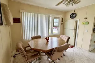 452 N Monroe Ave, Lindenhurst, NY 11757 - Photo 9