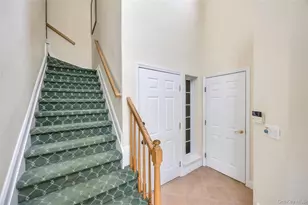 157 Windwatch Dr, Hauppauge, NY 11788 - Photo 7