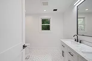 80 Springville Rd, Hampton Bays, NY 11946 - Photo 11