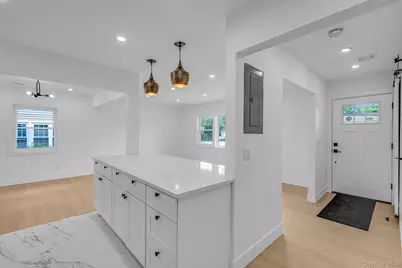 2386 New York Avenue #1, Huntington, NY 11746 - Photo 7