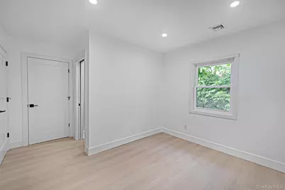2386 New York Avenue #1, Huntington, NY 11746 - Photo 17