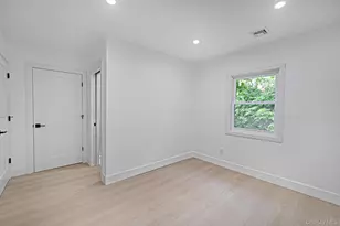 2386 New York Ave, Huntington, NY 11746 - Photo 17