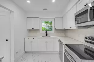 2386 New York Ave, Huntington, NY 11746 - Photo 5