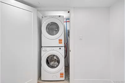2386 New York Avenue #2, Huntington, NY 11746 - Photo 5