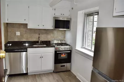 22 Sagamore Road #Apt A, Bronxville, NY 10708 - Photo 3