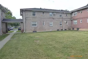 268-37 82nd Ave, New Hyde Park, NY 11040 - Photo 19