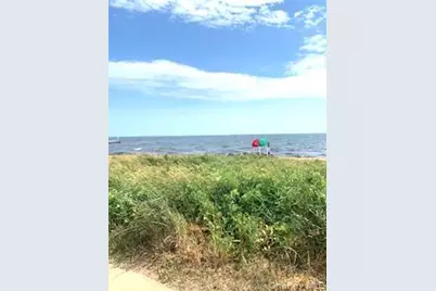 301 Foster Avenue, Sayville, NY 11782 - Photo 21