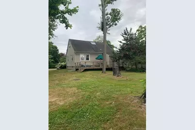 301 Foster Avenue, Sayville, NY 11782 - Photo 17