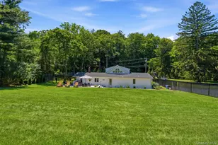 355 Bread and Cheese Hollow Rd, Northport, NY 11768 - Photo 25