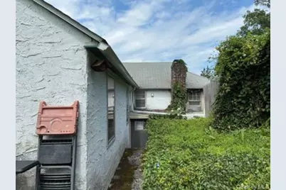 38 S Hillside Avenue, Elmsford, NY 10523 - Photo 7