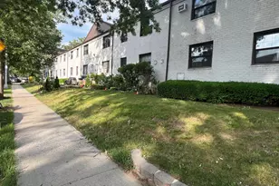 136-04 68th Dr, Flushing, NY 11367 - Photo 17