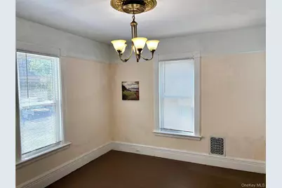 137 N Clinton Street, Poughkeepsie, NY 12601 - Photo 11