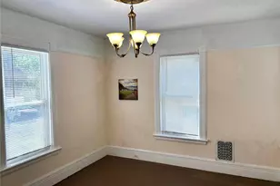 137 N Clinton St, Poughkeepsie, NY 12601 - Photo 11
