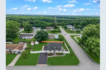 62 Oneida Avenue, South Setauket, NY 11720 - Photo 3