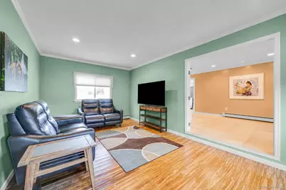 62 Oneida Avenue, South Setauket, NY 11720 - Photo 9