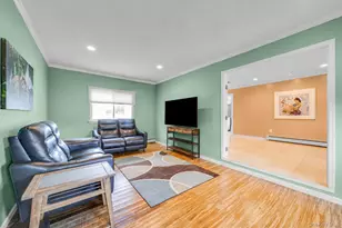 62 Oneida Ave, South Setauket, NY 11720 - Photo 9