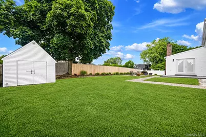 62 Oneida Avenue, South Setauket, NY 11720 - Photo 33