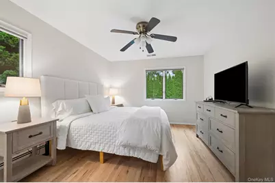 41 Homewood Drive, Hampton Bays, NY 11946 - Photo 7