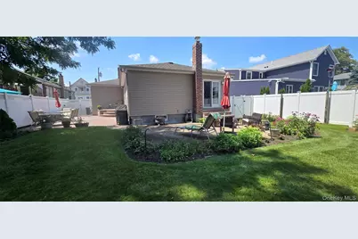 737 Virginia Avenue, North Bellmore, NY 11710 - Photo 23