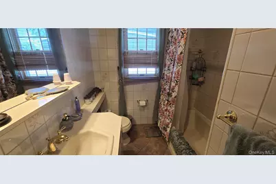 737 Virginia Avenue, North Bellmore, NY 11710 - Photo 13