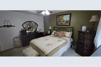 737 Virginia Avenue, North Bellmore, NY 11710 - Photo 15