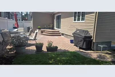 737 Virginia Avenue, North Bellmore, NY 11710 - Photo 25