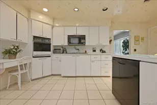 566 Harrison Ave, East Meadow, NY 11554 - Photo 21