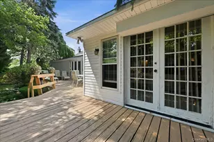 566 Harrison Ave, East Meadow, NY 11554 - Photo 41