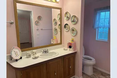 1661 Old Country Road #125, Riverhead, NY 11901 - Photo 19