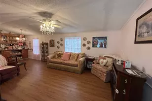 1661 Old Country Rd, Riverhead, NY 11901 - Photo 7