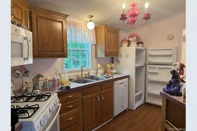 1661 Old Country Road #125, Riverhead, NY 11901 - Photo 15