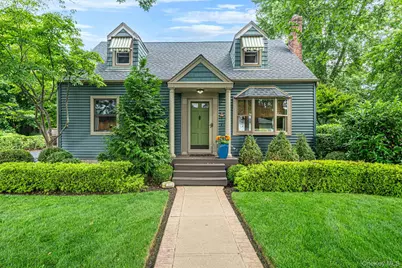 107 Jefferson Street, East Islip, NY 11730 - Photo 1